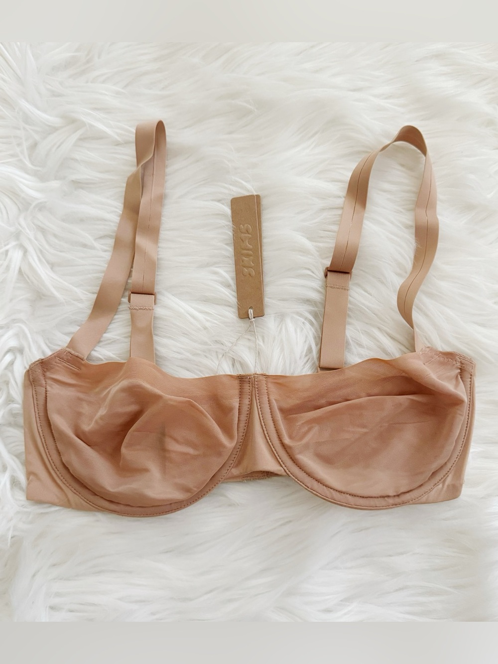 SKIMS No Show Molded Unlined Balconette